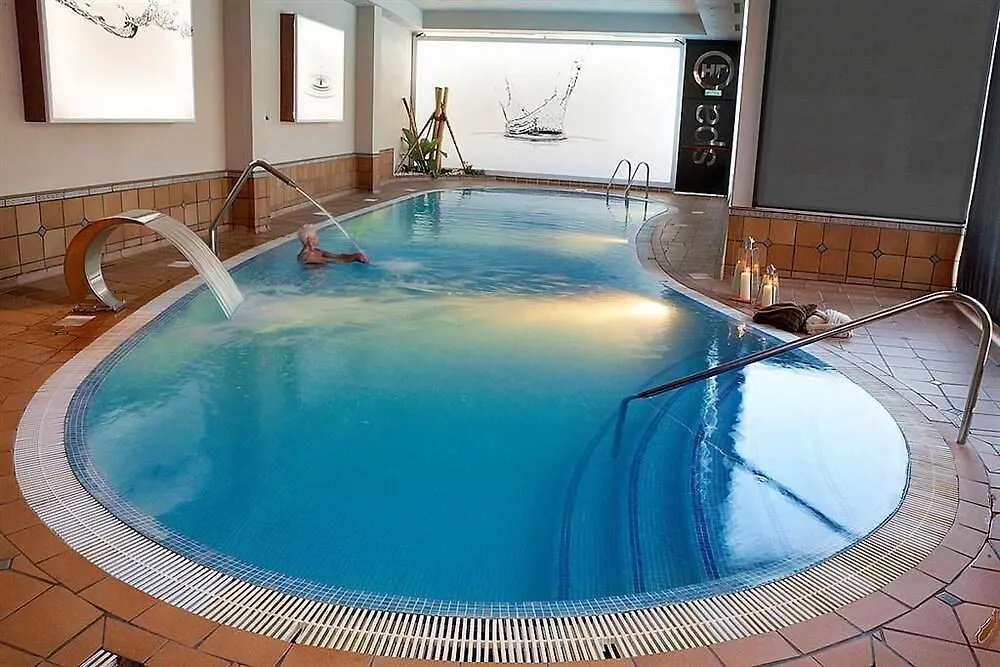 Hotel Panorama 레스타르티트