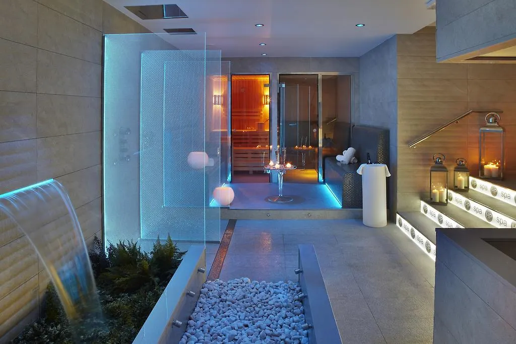 Hotel Panorama 레스타르티트
