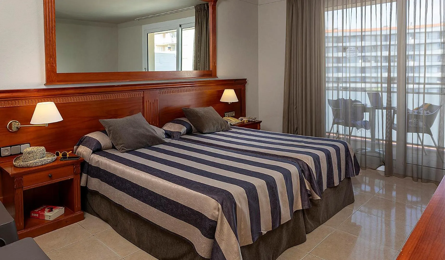 Hotel Panorama 레스타르티트