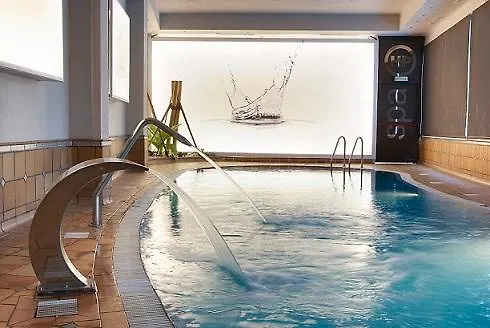 Hotel Panorama 레스타르티트